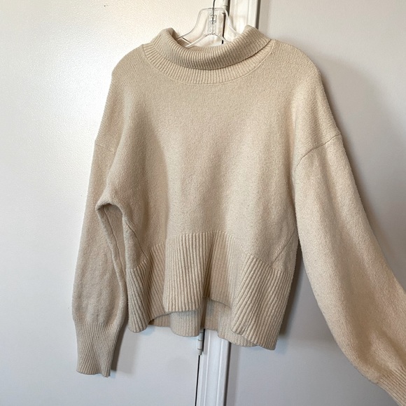 A New Day cream turtle neck sweater size women’s small - Picture 1 of 8